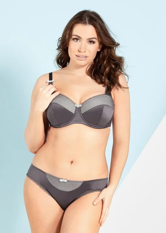 Sophie Simmons nude 3