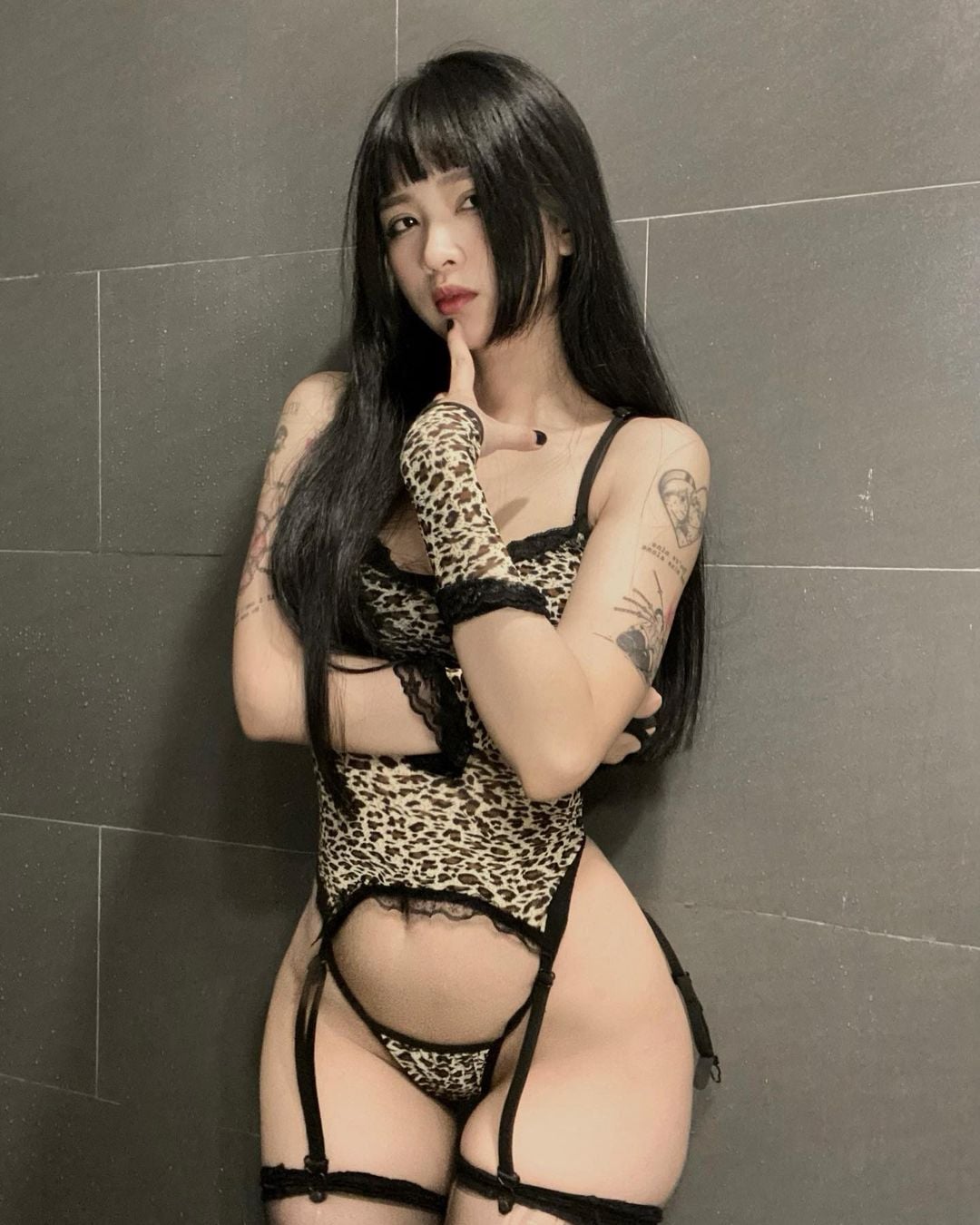 Sorrylyly nude 1