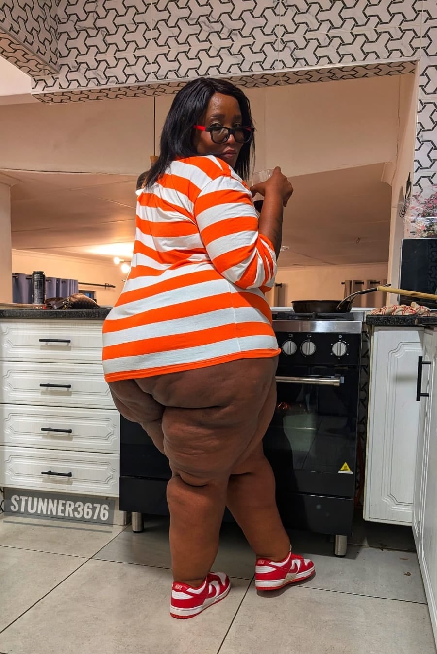 Sotho SSBBW nude 2