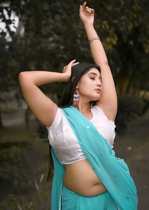 Soumi Saha nude 10