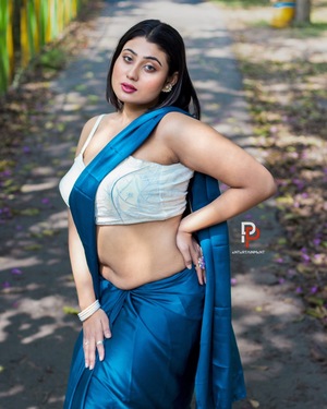 Soumi Saha nude 2