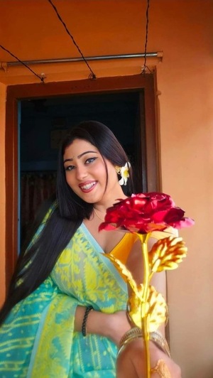 Soumi Saha nude 6