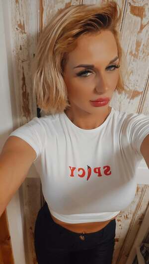 Spicy Endy Doll nude 6