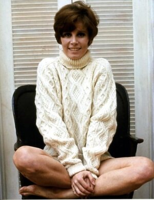 Stefanie Powers nude 2
