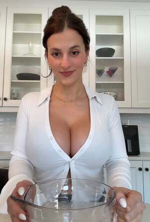 Stephanie Cooks nude 3