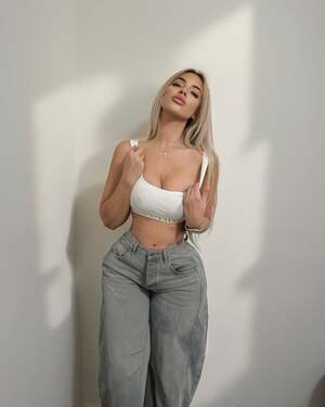 Stephanie Santiago nude 10
