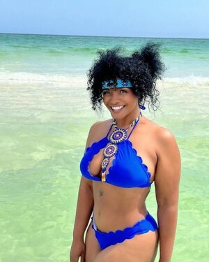 Summer Azul nude 10