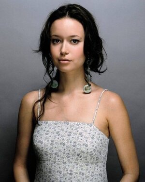 Summer Glau nude 10