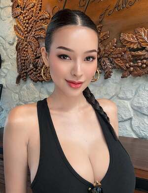 Sunshine Guimary nude 8