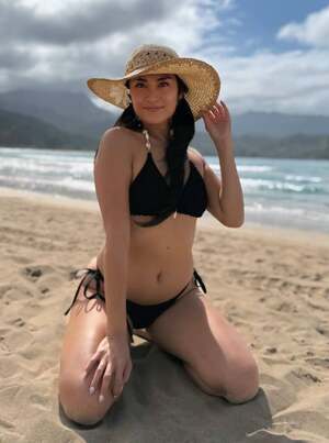 Sunshine Sina nude 1