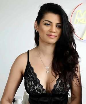 Sureet Kular nude 4