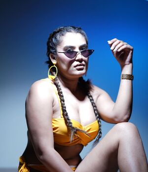 Surleen Kaur nude 12