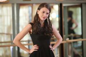 Sutton Foster nude 9