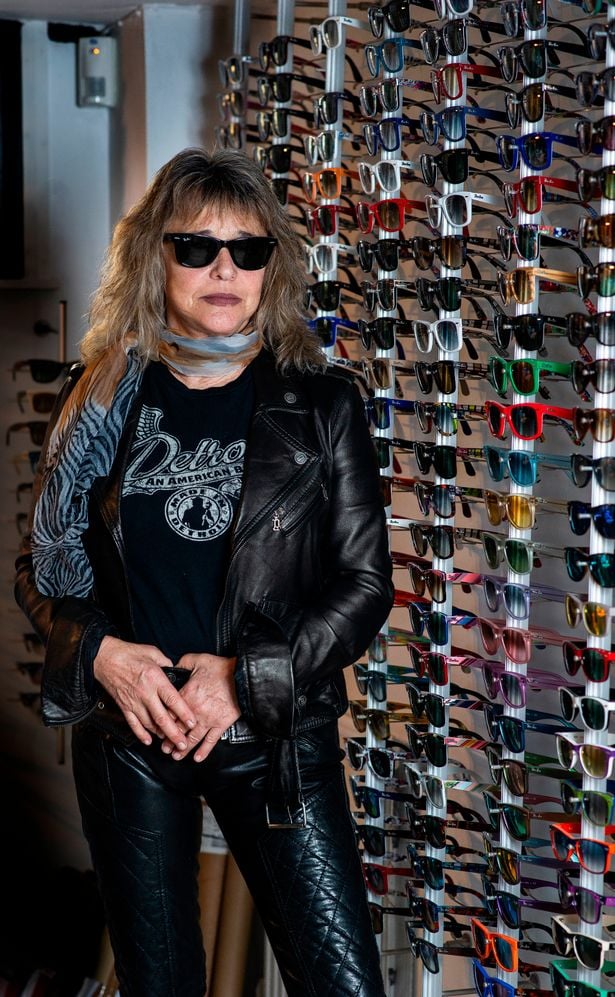 Suzi Quatro nude 10