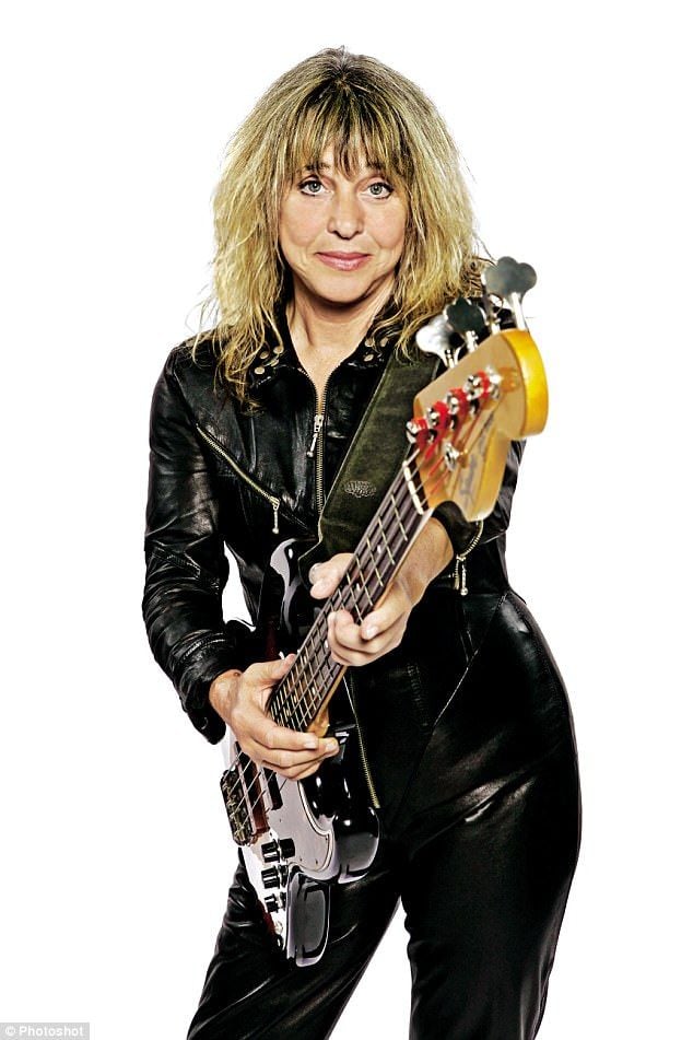Suzi Quatro nude 3