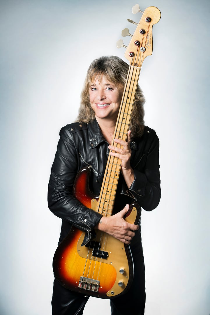 Suzi Quatro nude 6