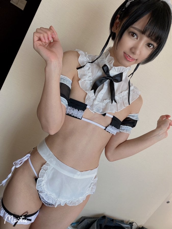 Suzu Monami nude 11