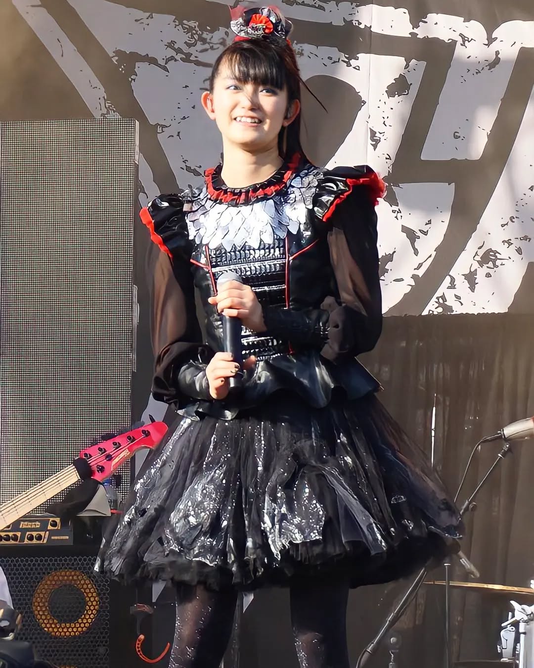 Suzuka Nakamoto nude 3