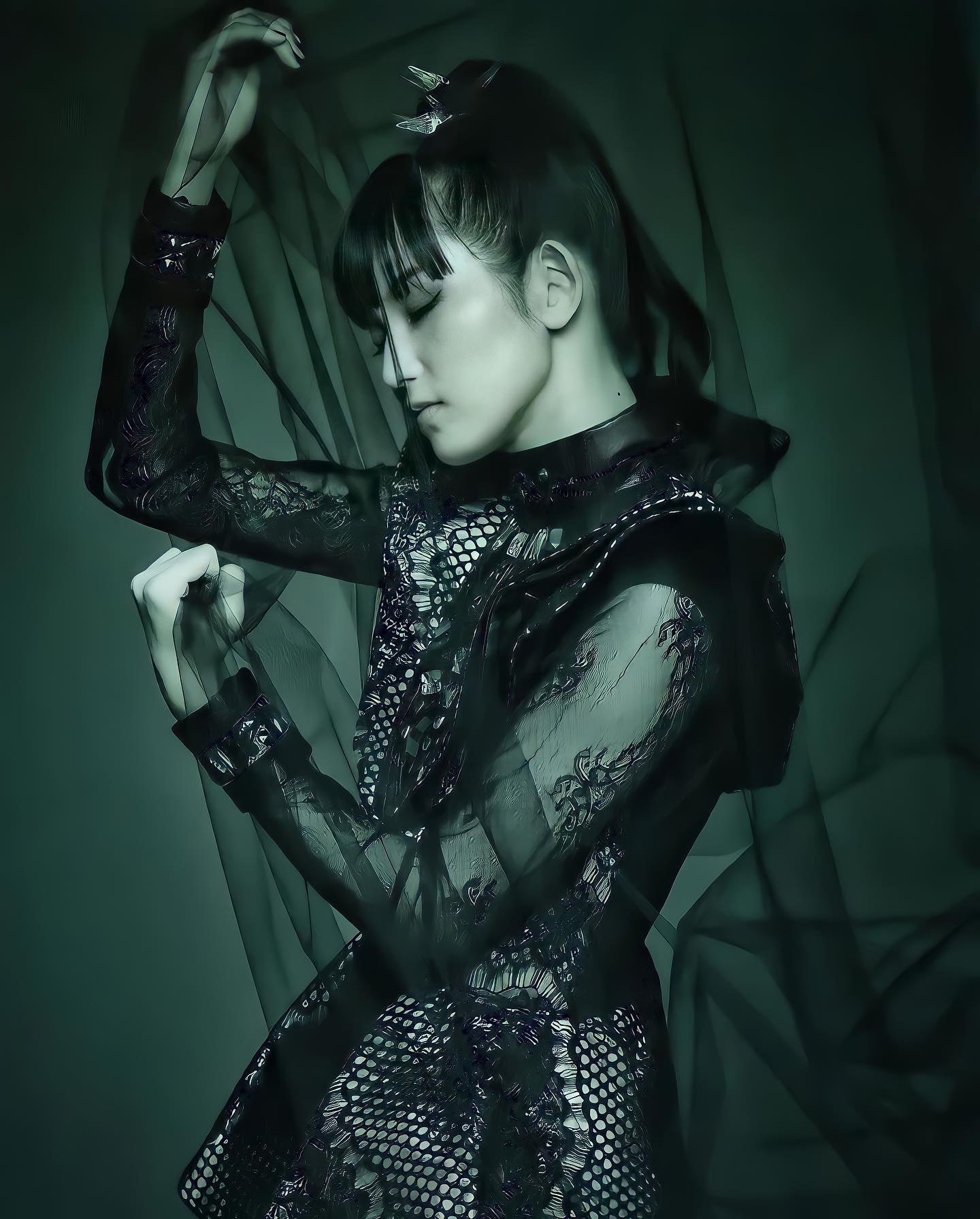 Suzuka Nakamoto nude 9