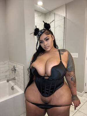Suzy Marie nude 10