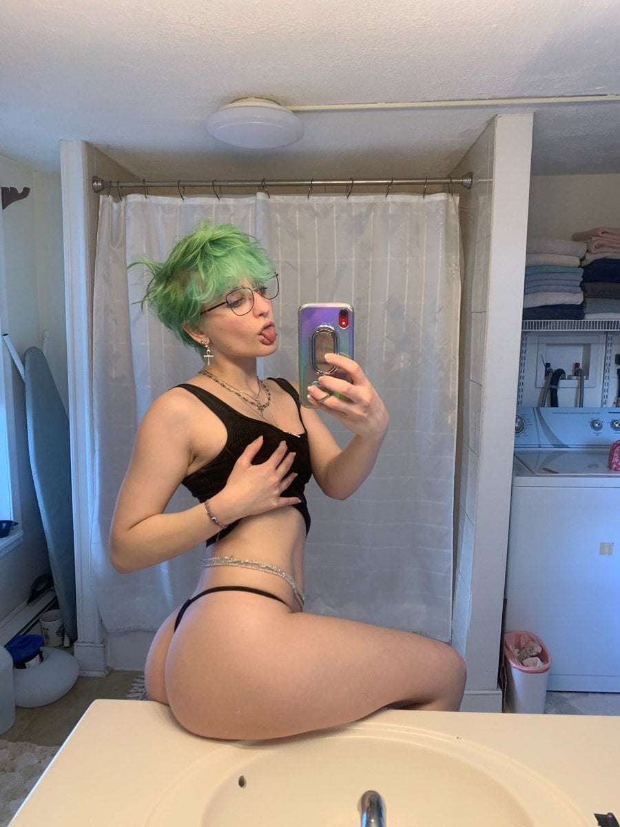 Sylva Altbey nude 4