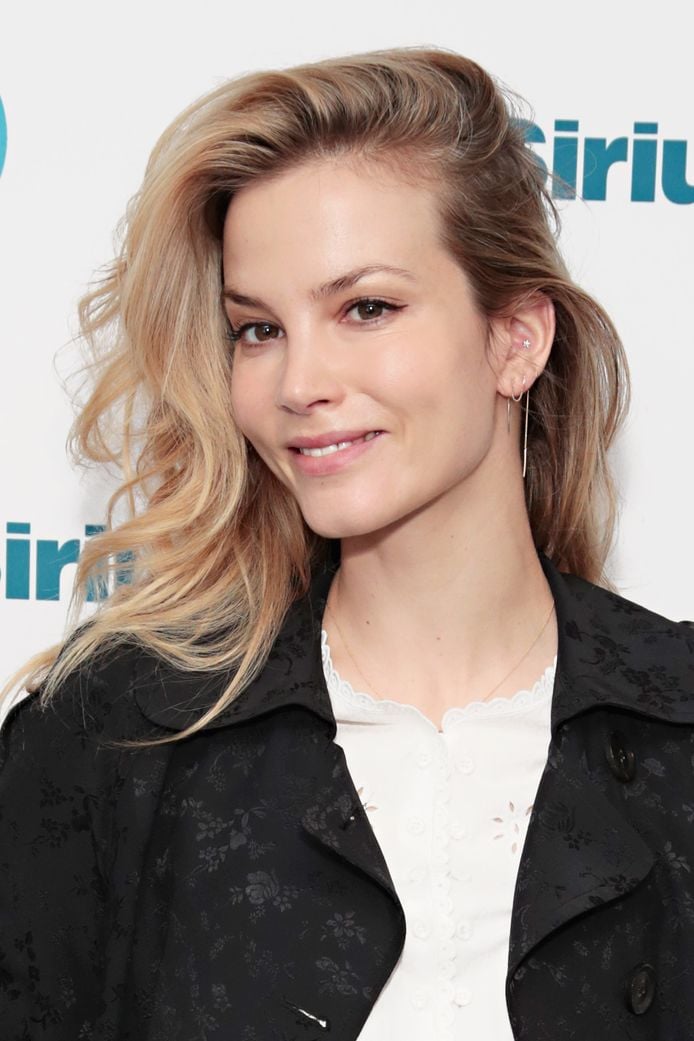 Sylvia Hoeks nude 11