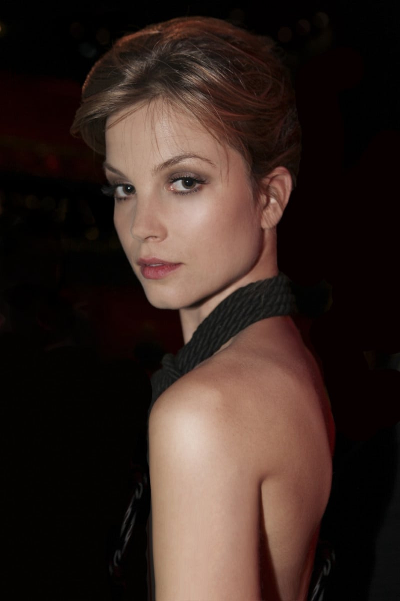 Sylvia Hoeks nude 7
