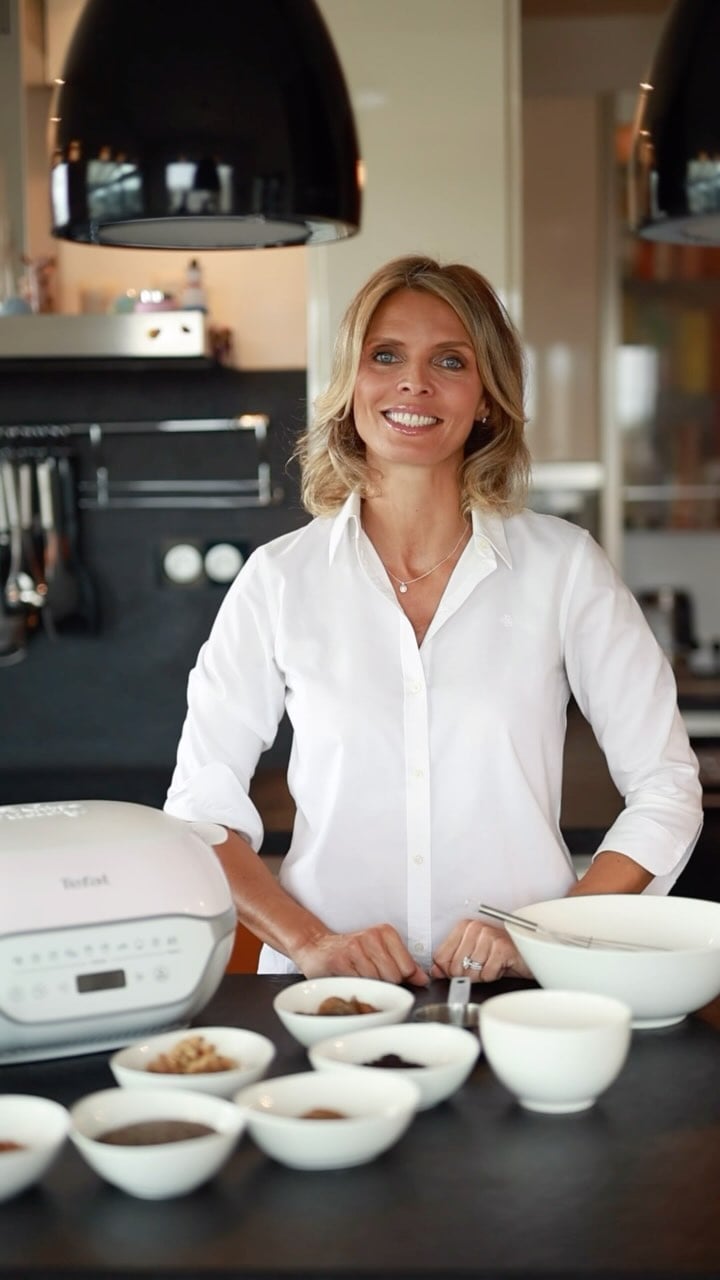 Sylvie Tellier nude 9