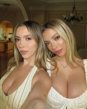 Sysak Twins nude 12
