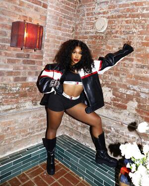 SZA nude 4