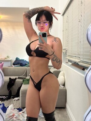 Tabi Fit nude 6