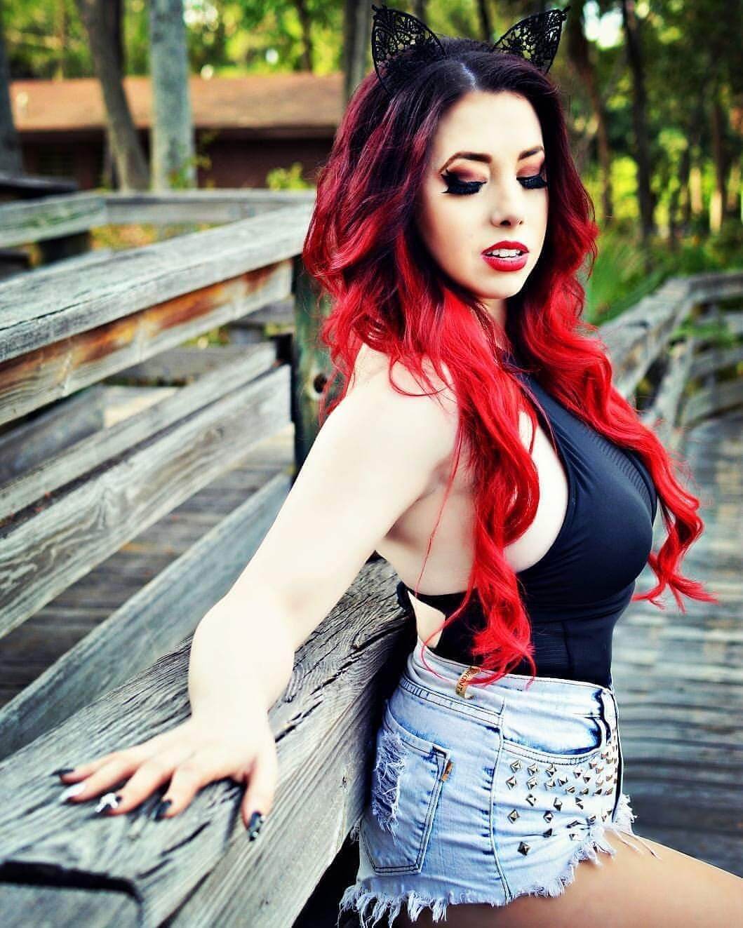 Taeler Hendrix nude 8