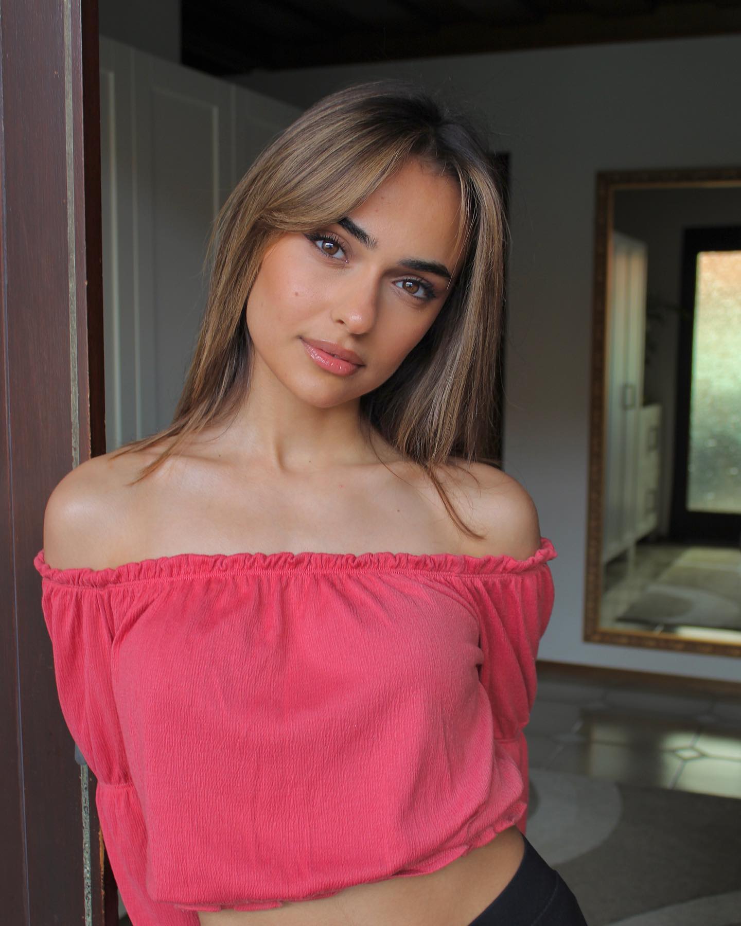 Tamara Tvl nude 8