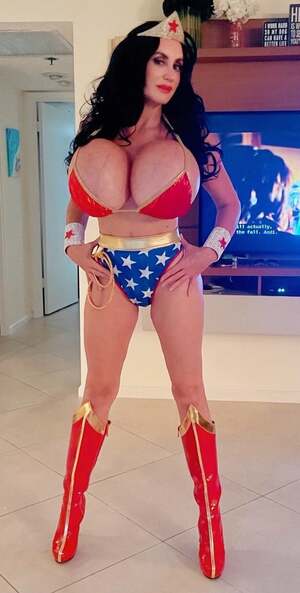 Tammy Hernandez nude 2
