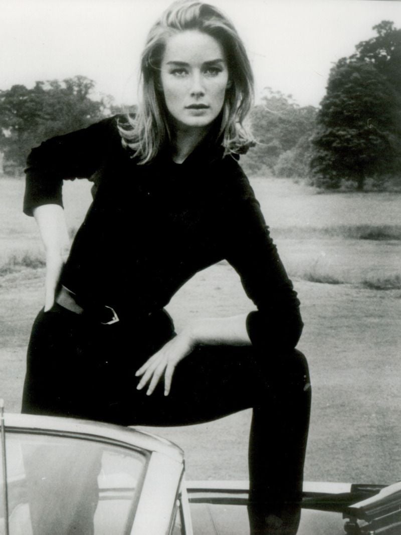Tania Mallet nude 6