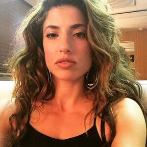 Tania Raymonde nude 5