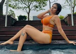 Taniya Chatterjee nude 10