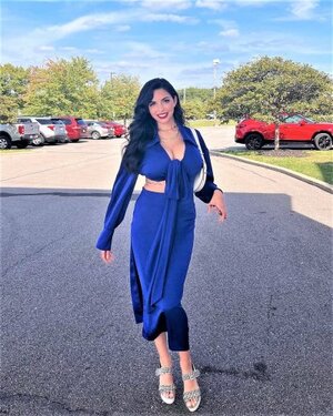 Tara Yazdi nude 11