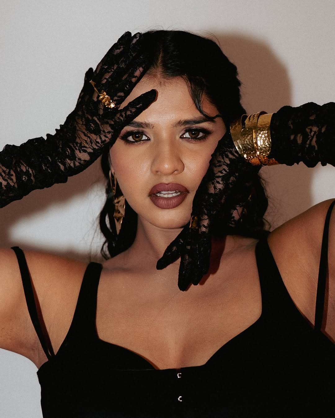 Tarini Shah nude 8
