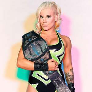 Taya Valkyrie nude 4