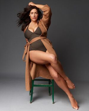 Taylor Greenwood nude 2