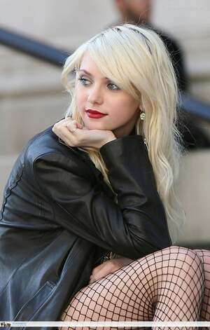 Taylor Momsen nude 5