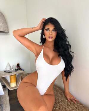 Taylor Nicole Chambers nude 1