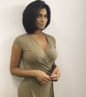 Taylor Rooks nude 10