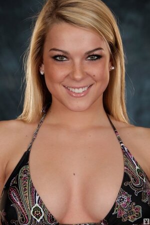 Taylor Stone nude 12
