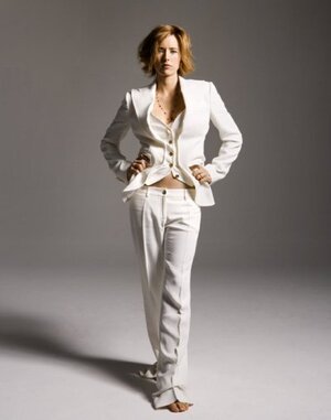 Tea Leoni nude 6