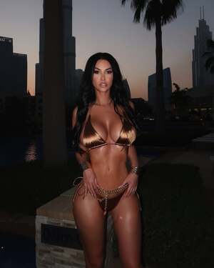 Tessleev nude 9