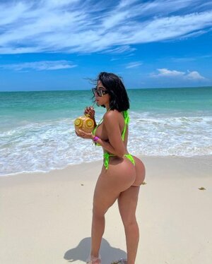 Thalia Garcia Moran nude 11