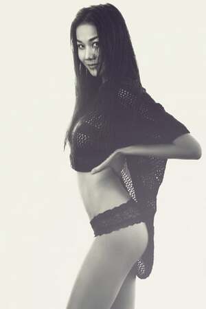 Thanh Hang nude 5