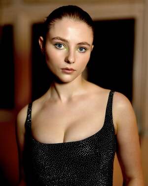 Thomasin McKenzie nude 11